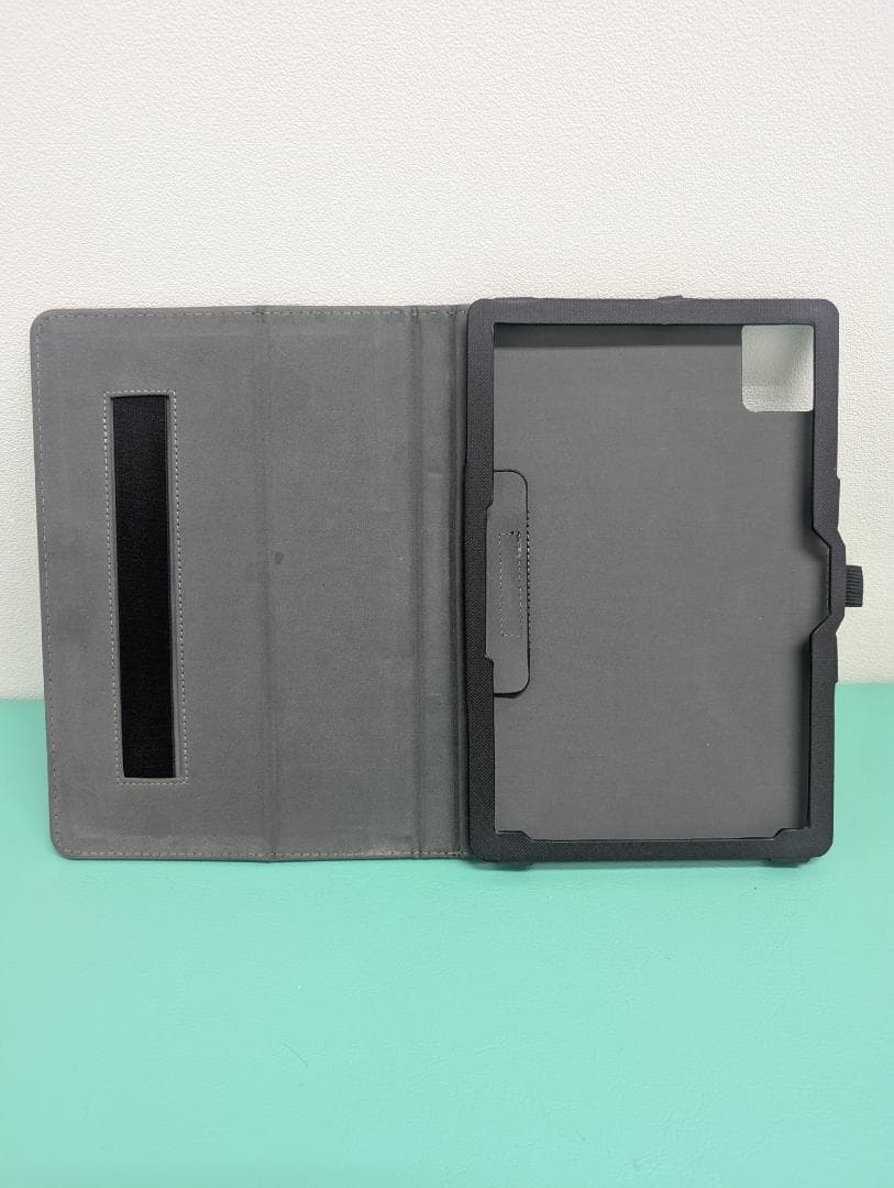 【美品】アイリスオーヤマ10.1インチタブレットLUCA TE104M4V1-B