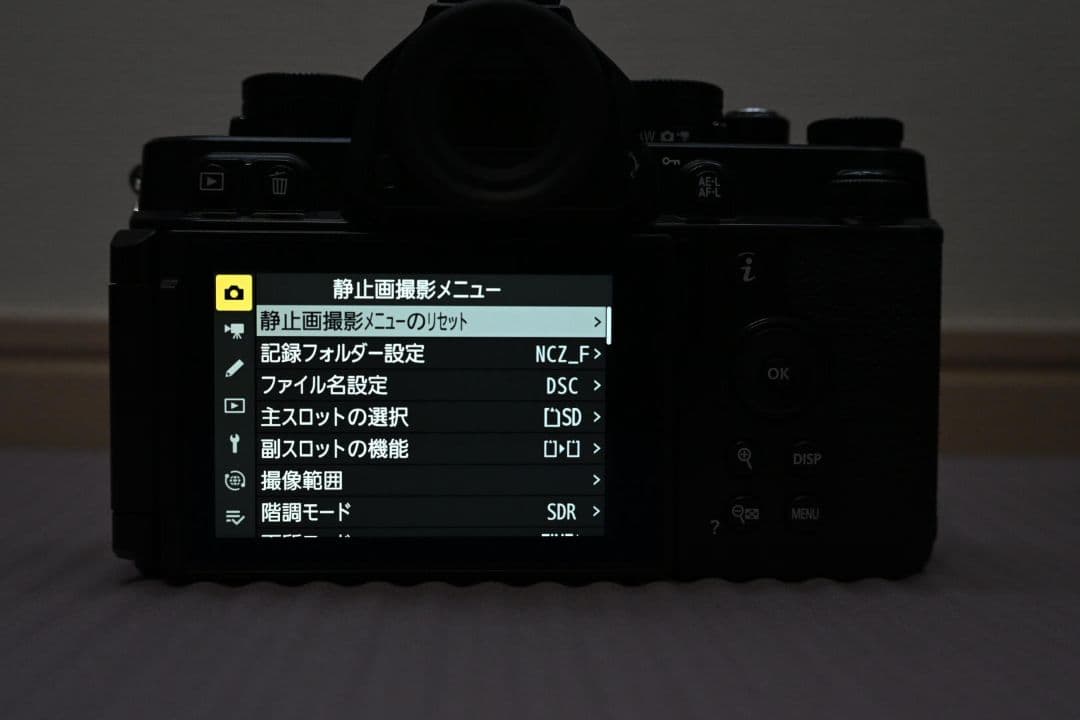 Nikon Z f ボディブラック【シャッター数約3万／おまけ多】