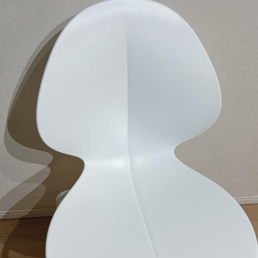 カリガリス　バジルチェア定価26,000円位