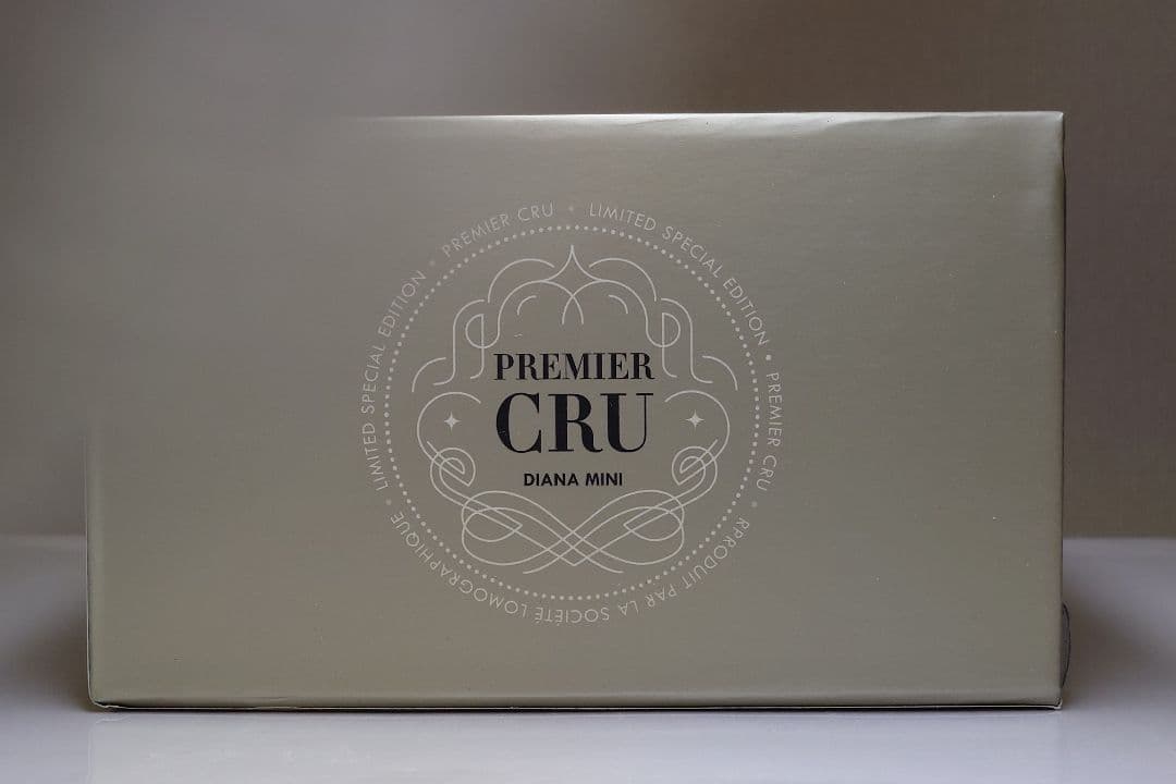 フィルムカメラ Lomography Diana mini and Flash