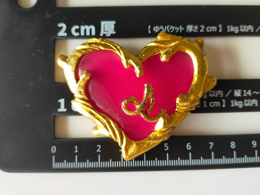 【訳あり】クリスチャンラクロワ ヴィンテージ ハート型ブローチ