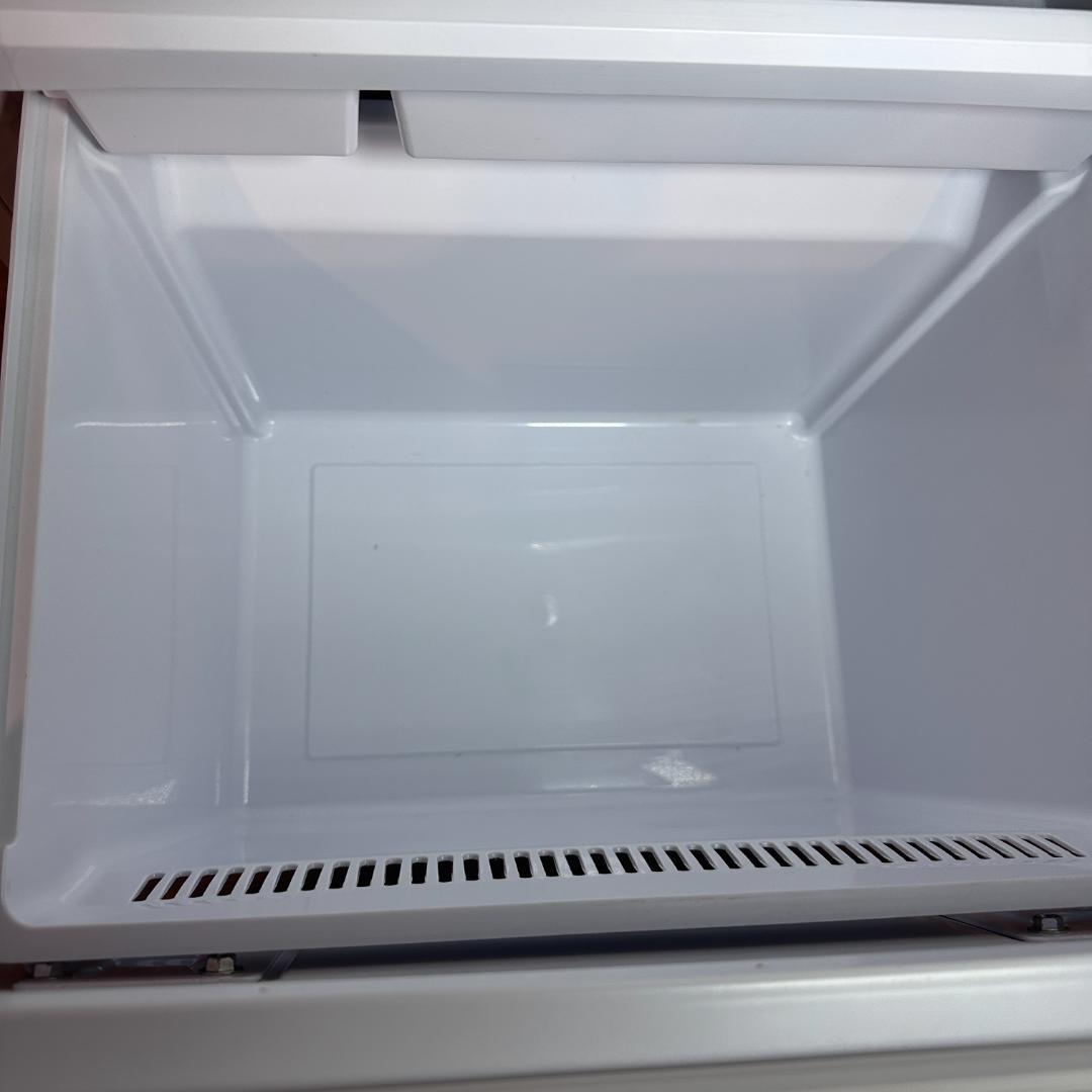 AQUA 冷蔵庫　201L 2022年　AQR-20M(W)