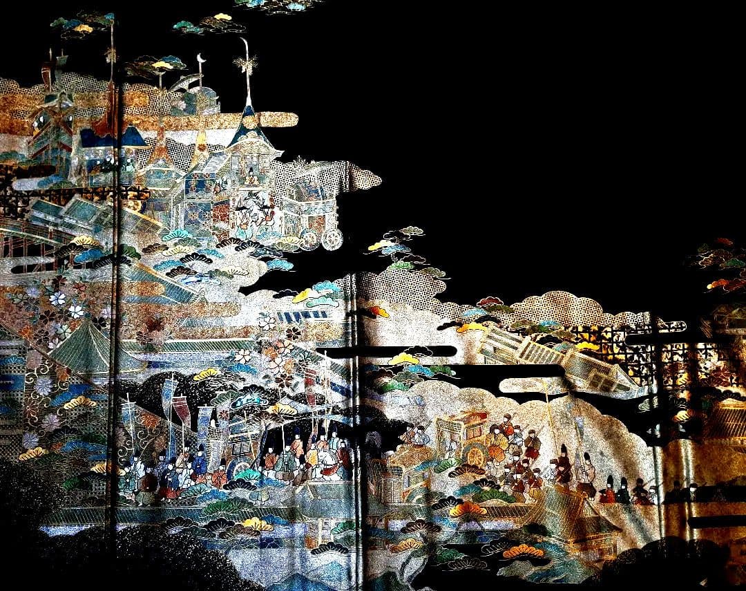 美品❇️豪華黒留袖　作家物螺鈿　古都絵巻 金彩　 比翼仕立て　フルセット