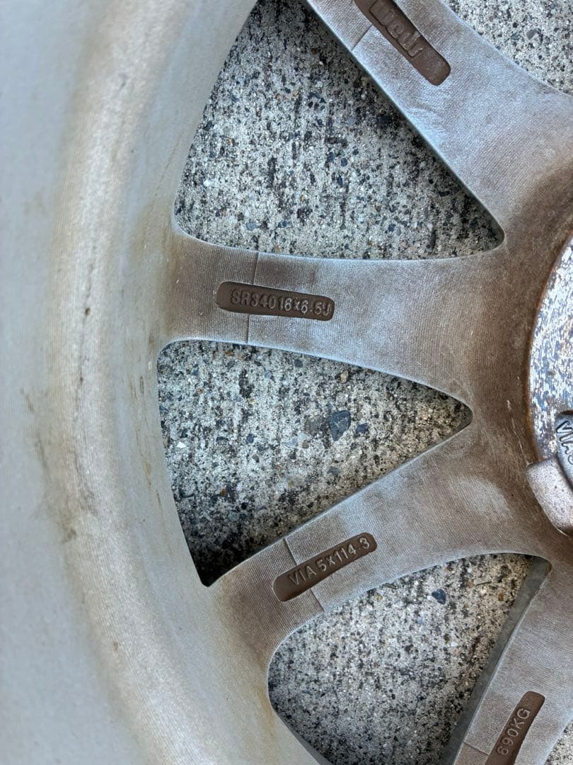 寒波前値下げ【送料込み】セレナ使用 16インチ スタッドレスホイールセット