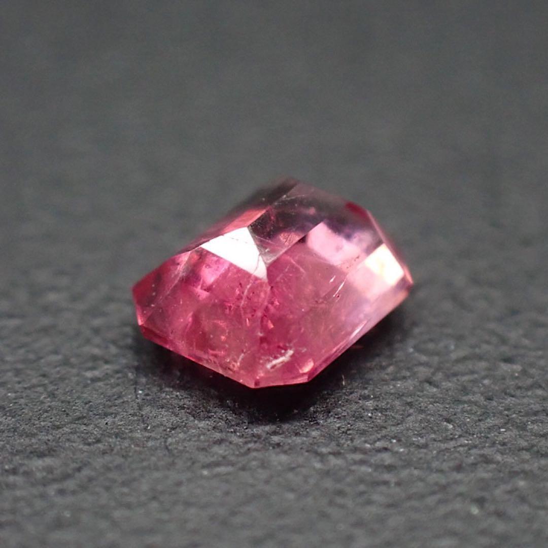 【アメリカ/ユタ産】レッドベリル