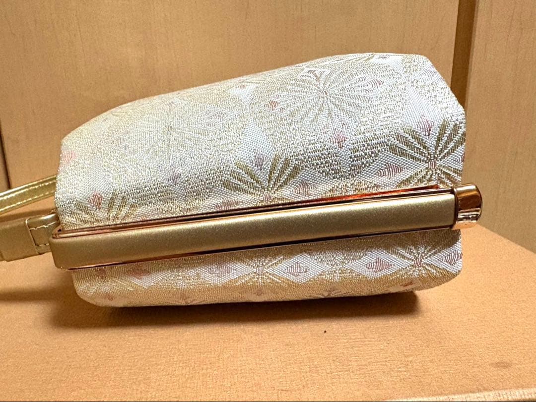 和装バッグ＆草履セット　フリーサイズ　ゴールド＆ホワイト系
