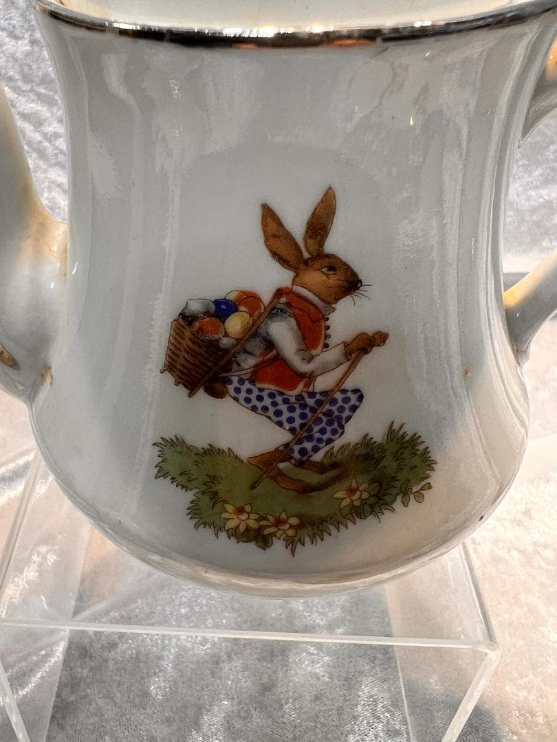 ポット　ミルク　シュガー　カップ＆ソーサー２個のセット 金彩　手描き