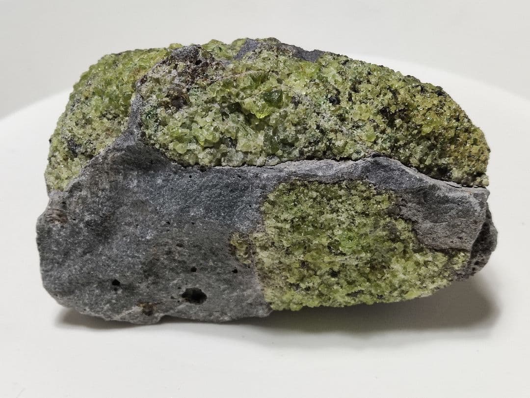 パワーストーン　天然石　原石　ペリドット　1197g　No.757