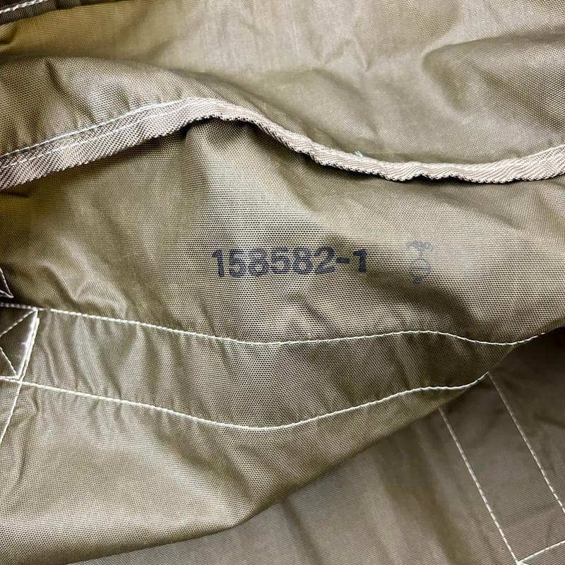 【希少】フランス軍 AERAZUR パラシュートバッグ 65L 金属製ジッパー