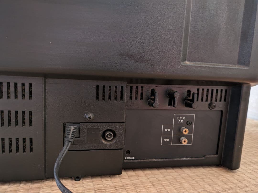 SHARPスーパーファミコン内蔵テレビ　21G-SF1 コントローラー3個付き