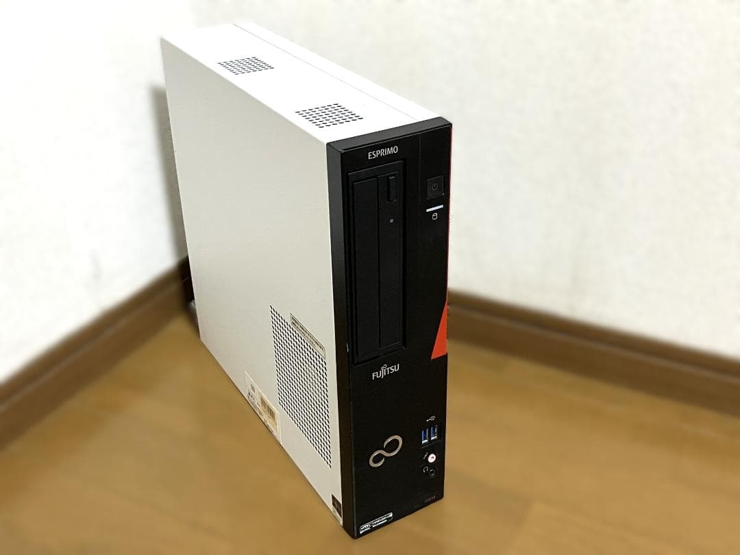 富士通ESPRIMO i7 メモリ16GB SSD搭載