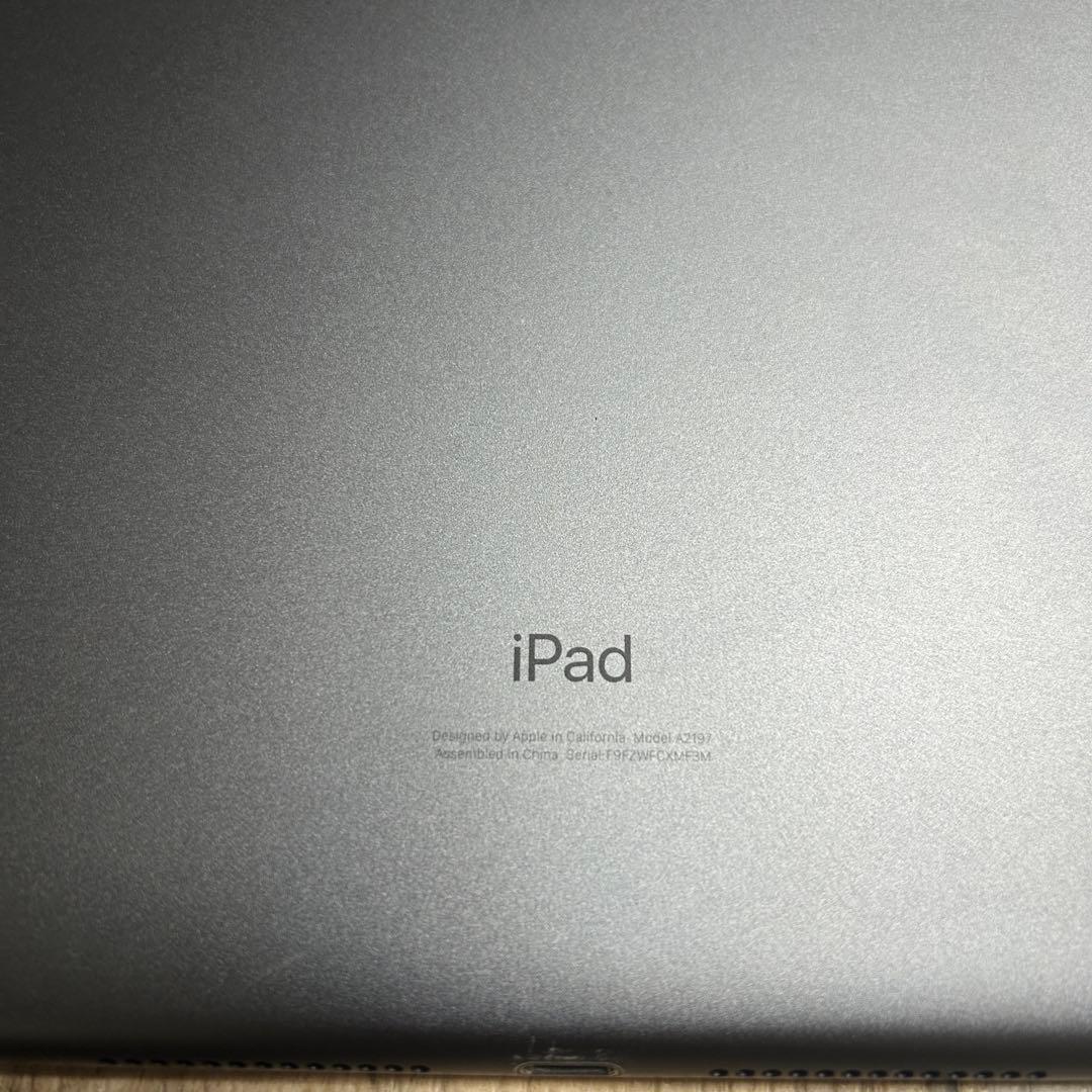 Apple iPad 第7世代32GBバッテリー新品ジャンク