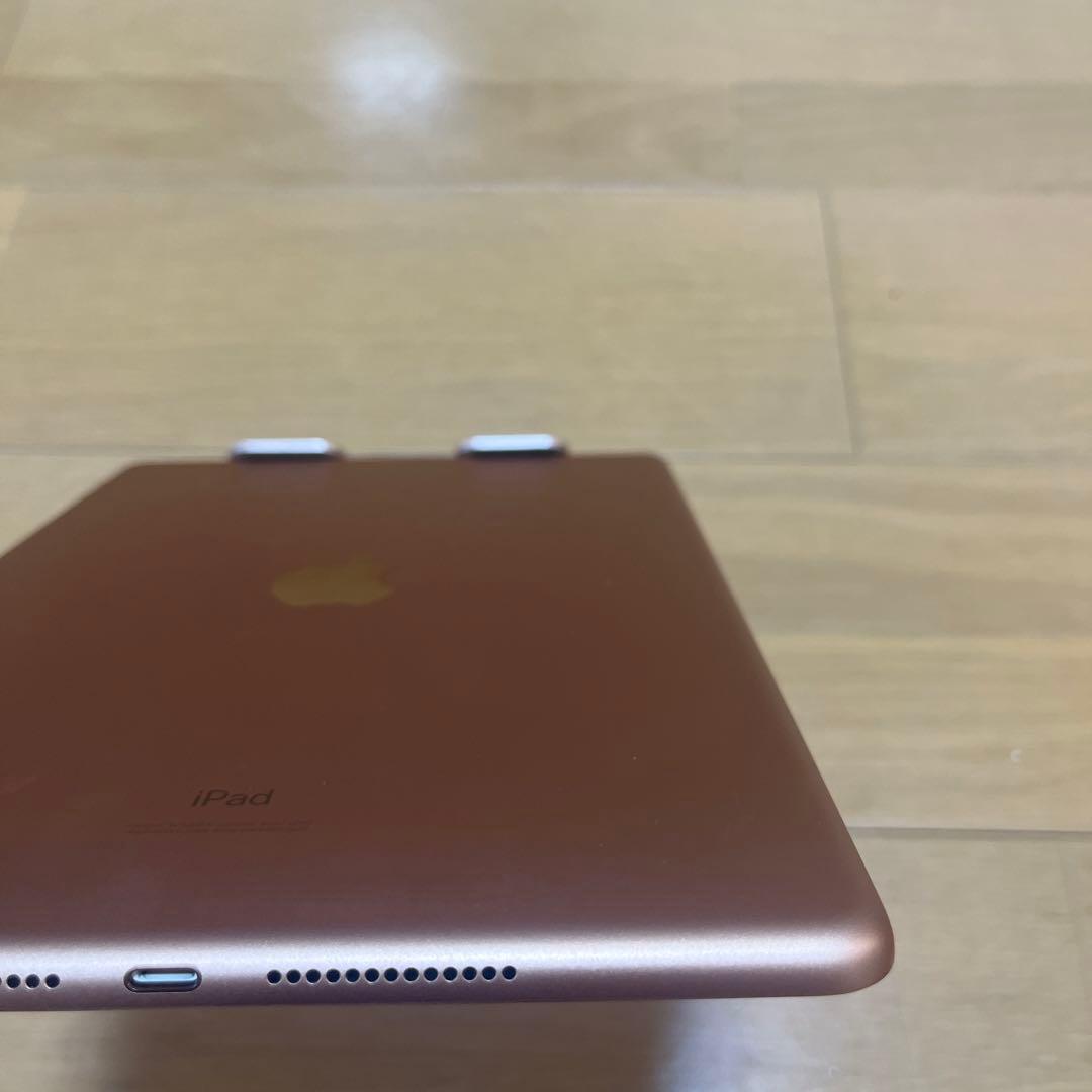美品！iPad 8世代 10.2インチ　32G Wi-Fiモデル