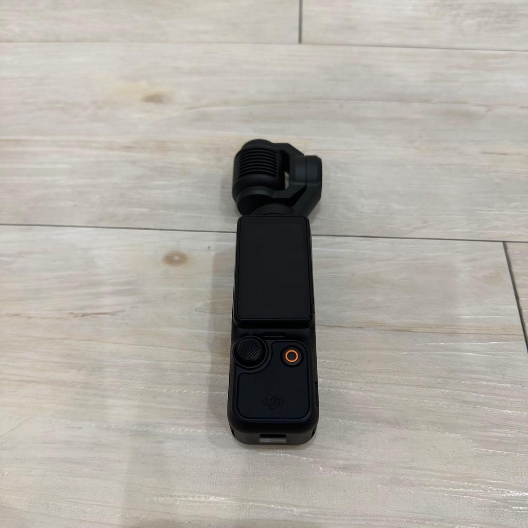 DJI Osmo Pocket 3 クリエーターコンボ　オマケ付き　2年保証あり