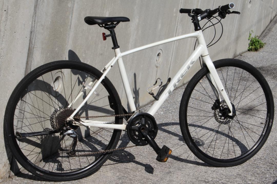 引き取り限定♪人気のTREK♪FX3♪DISC♪通勤通学やレジャーなどにどうぞ♪