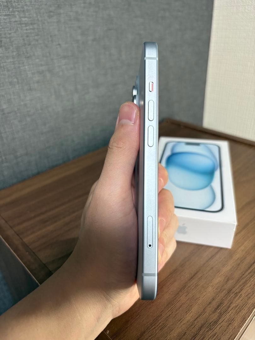 ［美品］Apple iPhone 15 ブルー 128GB 本体　SIMフリー