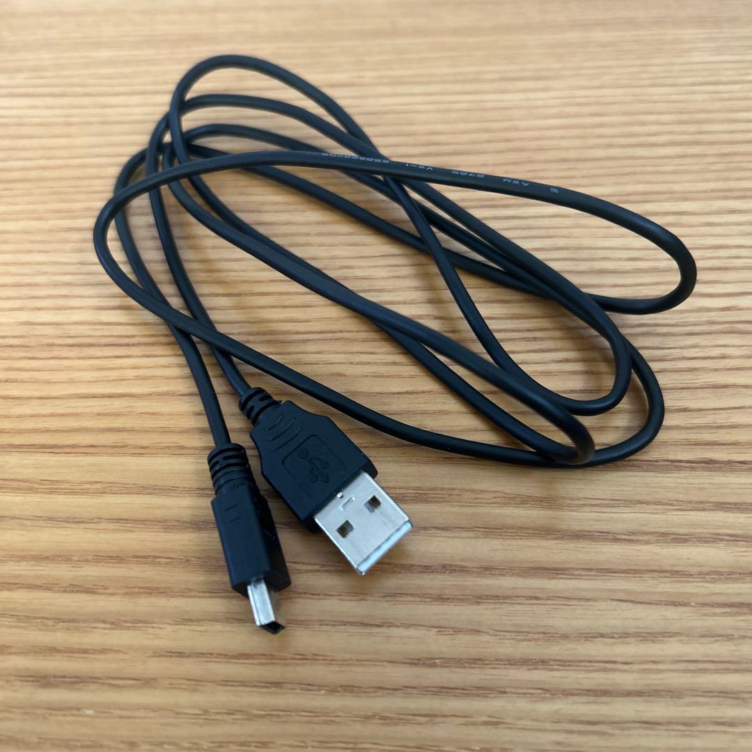 Canon EOS Kiss X7 デジタル一眼レフカメラ　ダブルズームキット