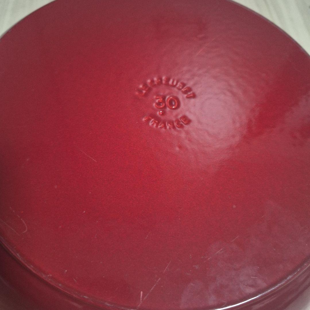 ル.クルーゼ　ビュッフェ　キャセロール　３０cm　チェリーレッド　約５kg　美品