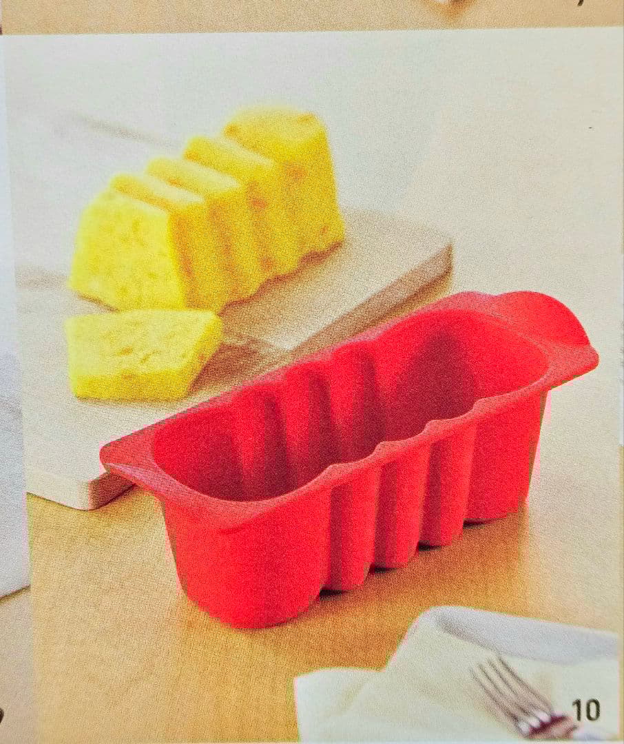 【新品】タッパーウェア　シリコンベーキングフォーム７個セット