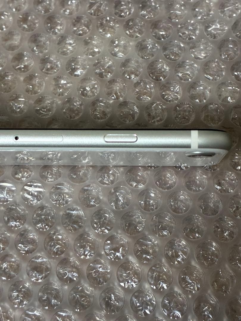 iPhone SE2 第2世代 64GB SIMフリー ホワイト