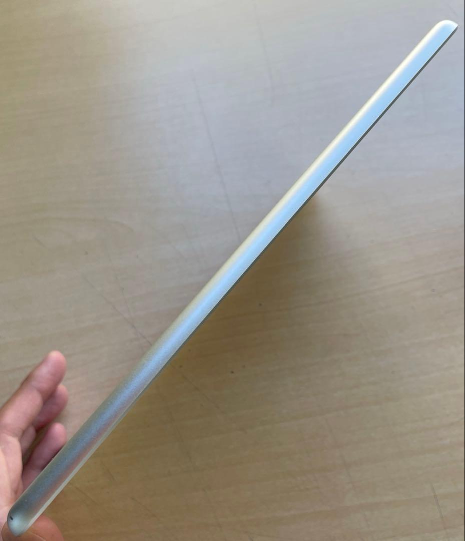 iPad 第6世代　A1893　Wi-Fiモデル　シルバー　32GB 美品　#3