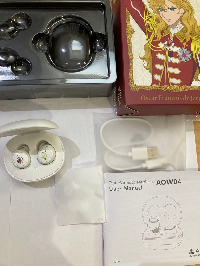 ベルサイユのばら　イヤホン　オスカルモデル　ワイヤレスイヤホン　オスカル