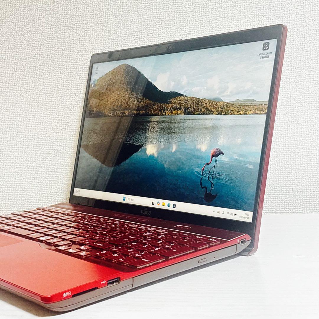 8世代 Core i7 16GB Windows11 Officeノートパソコン