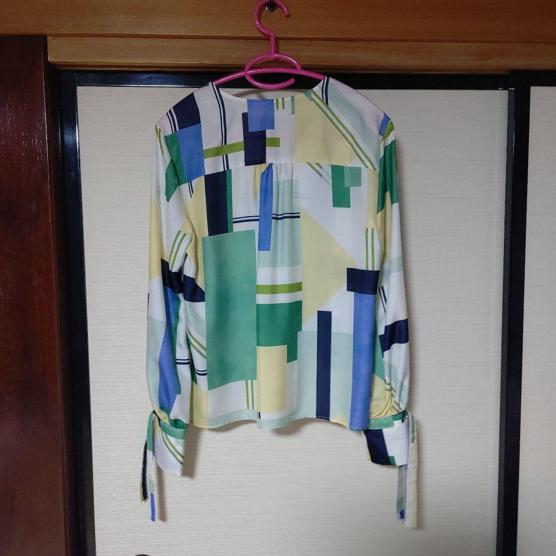 マック新品未使用ピンキーダイアンカラーブロックプリントブラウス