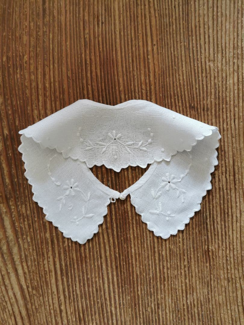 アンティーク フランス アイレット 花刺繍 スカラップ 付け襟 飾り襟