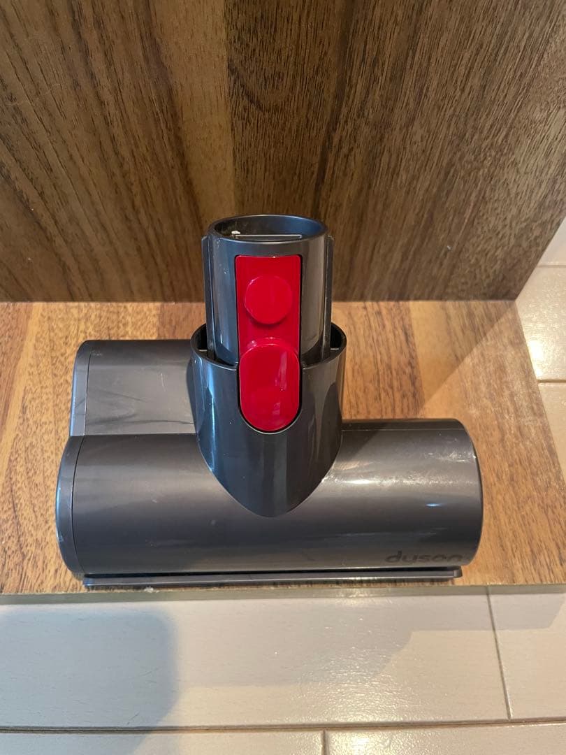 Dyson V8 absolute スティッククリーナー 本体（本日限定）