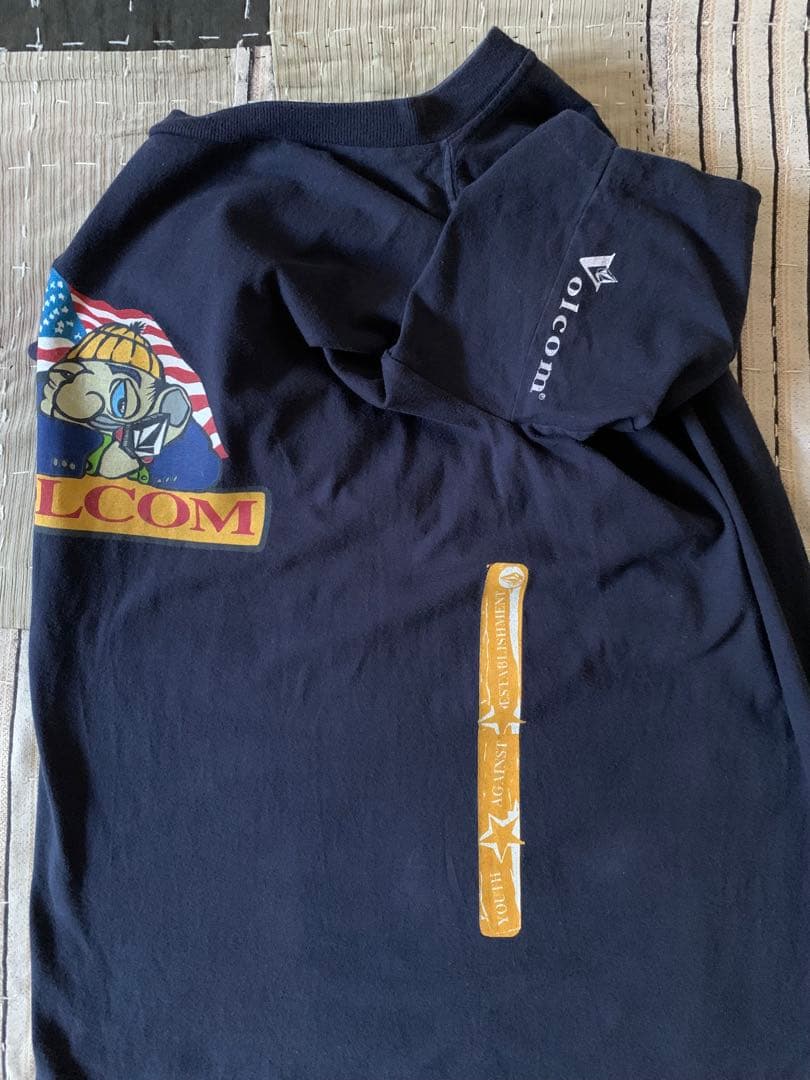 90s VOLCOM vtg Tシャツ 脇プリ マルチ powell パウエル
