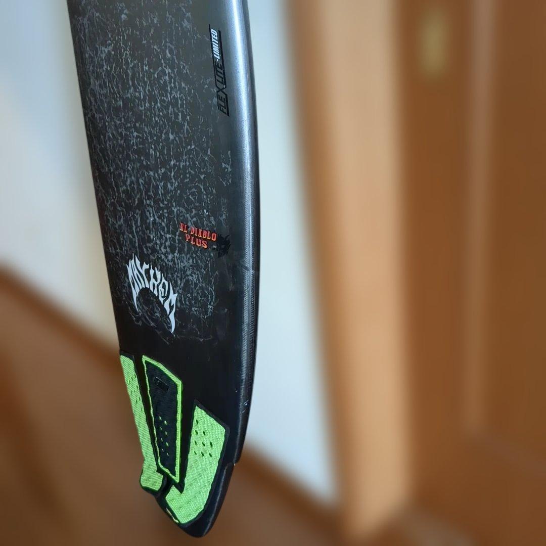 サーフボード　PLACEBO　5.8