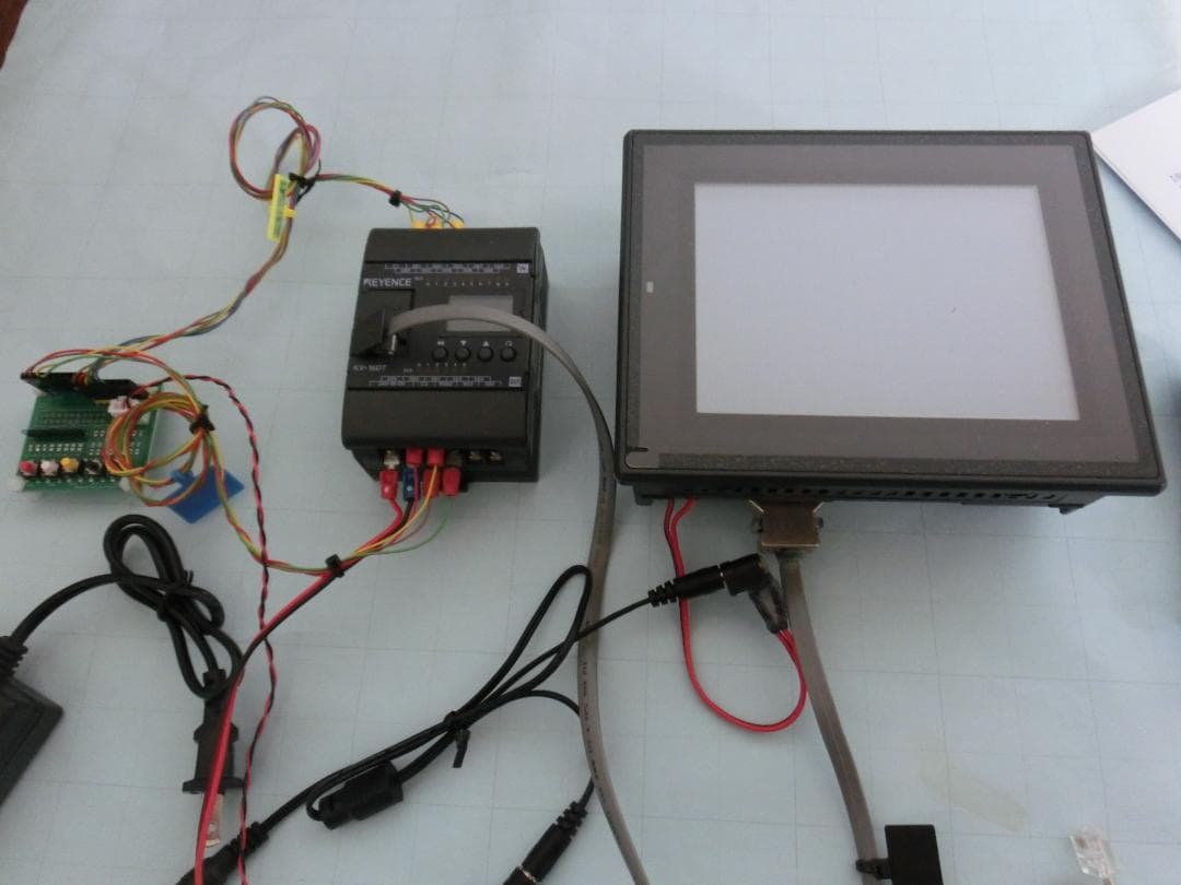 キーエンス Keyence PLC KV-16DT タッチパネル VT3-Q5S