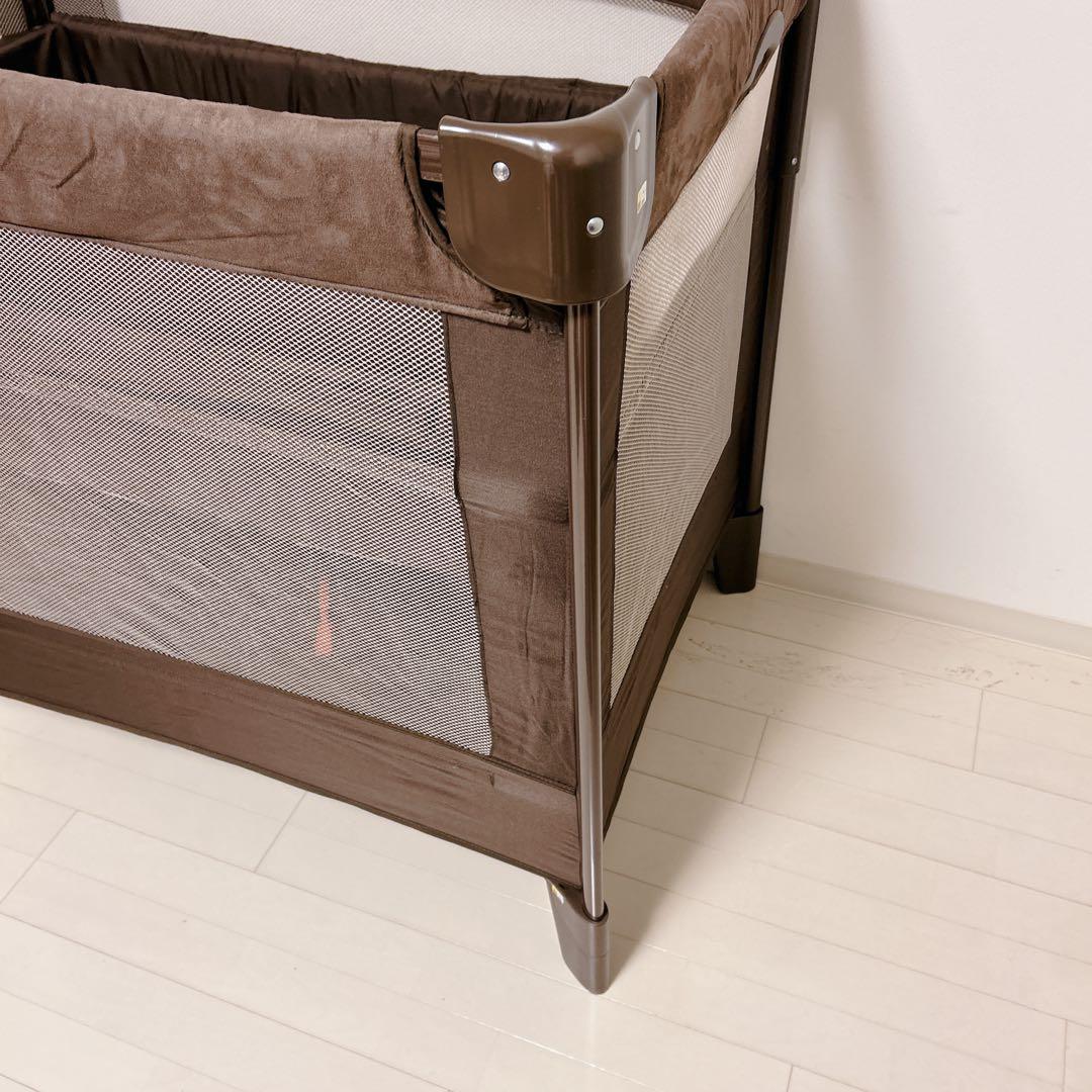 【美品】Aprica アップリカ ココネルエアープラス　ブラウン　ベビーベッド