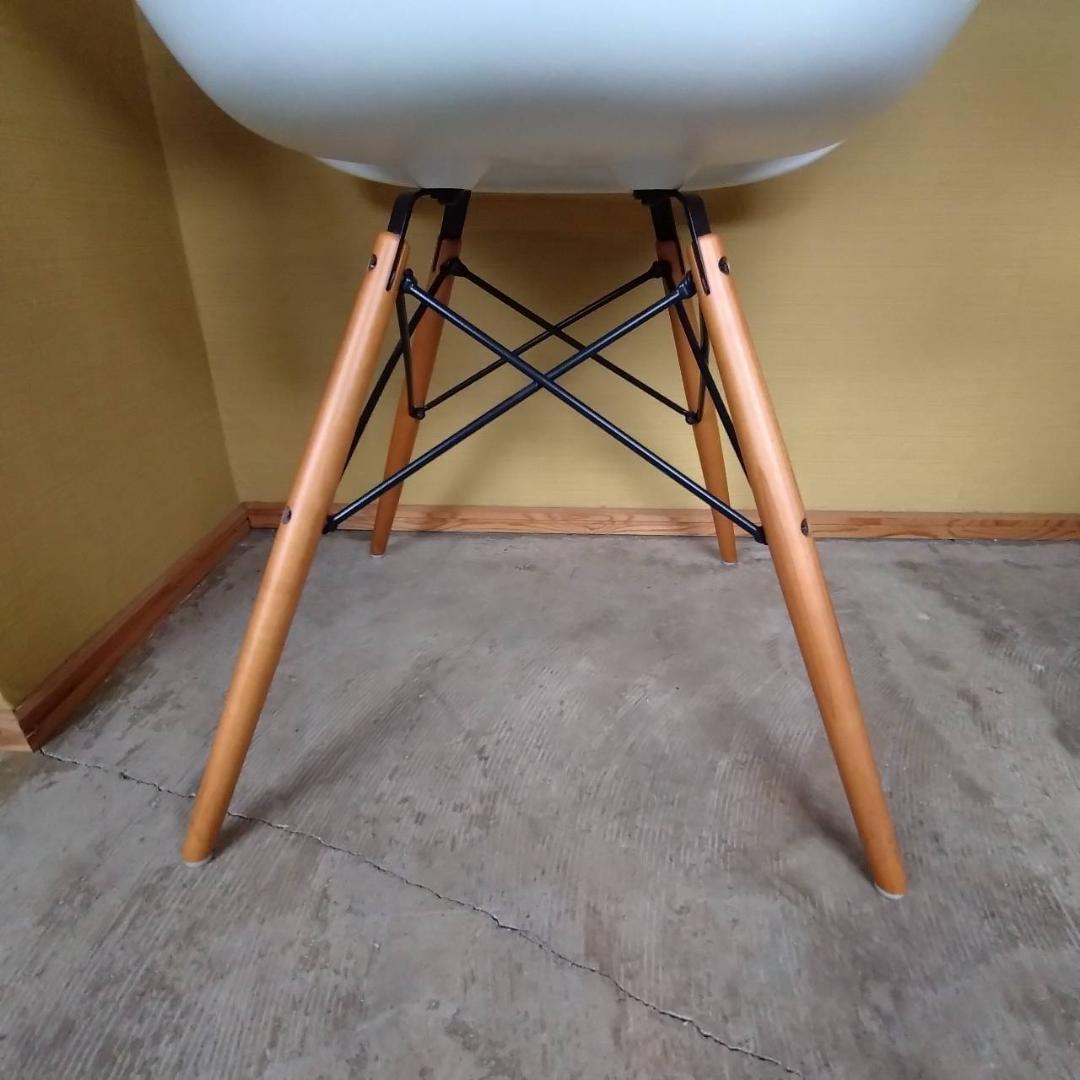 ハーマンミラー　イームズ　アームシェルチェア　座面シート付　③