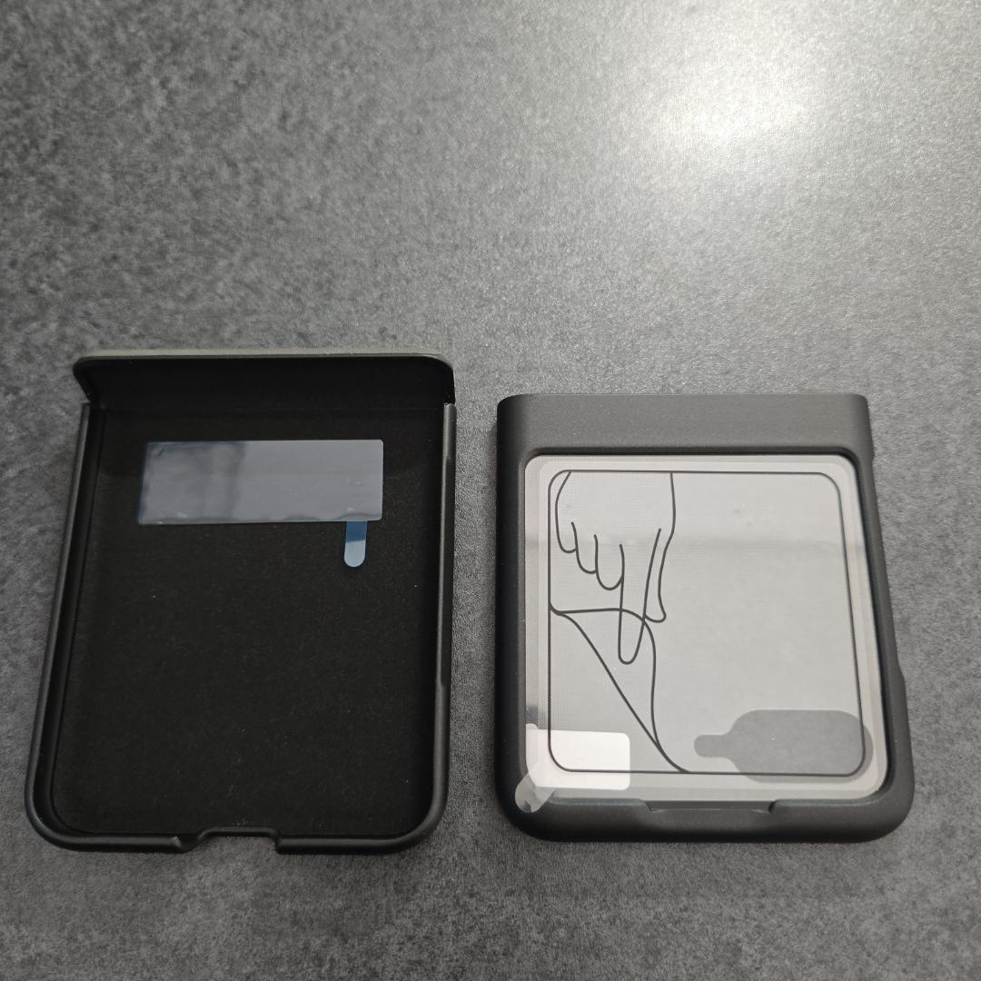 [使用時間・短期] motorola razr 50s コアラグレイ オマケ多数