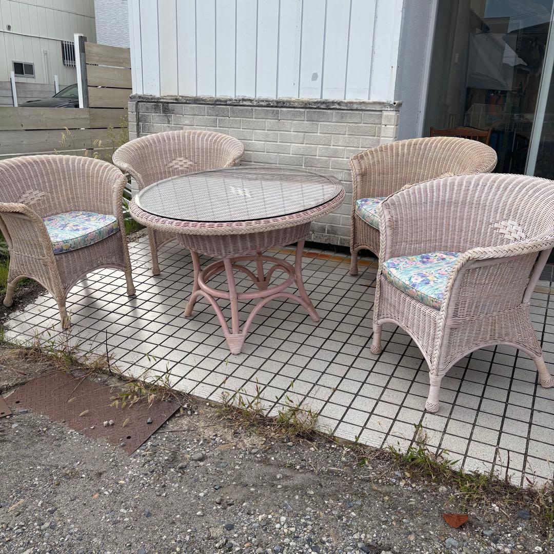 ④昭和レトロ ヴィンテージ ラタンダイニングチェア 花柄クッション アームチェア