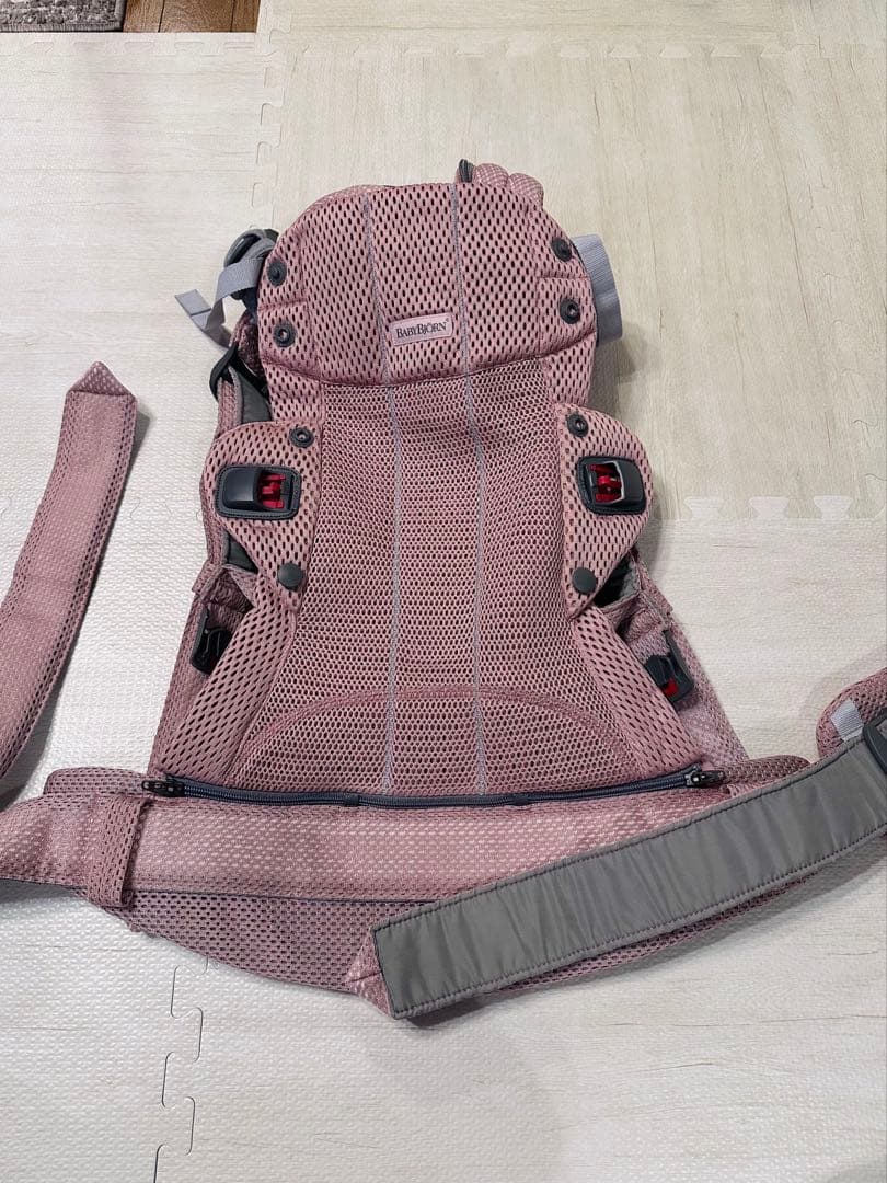 [フルーツポンチ]ベビービョルン　HARMONY ピンク