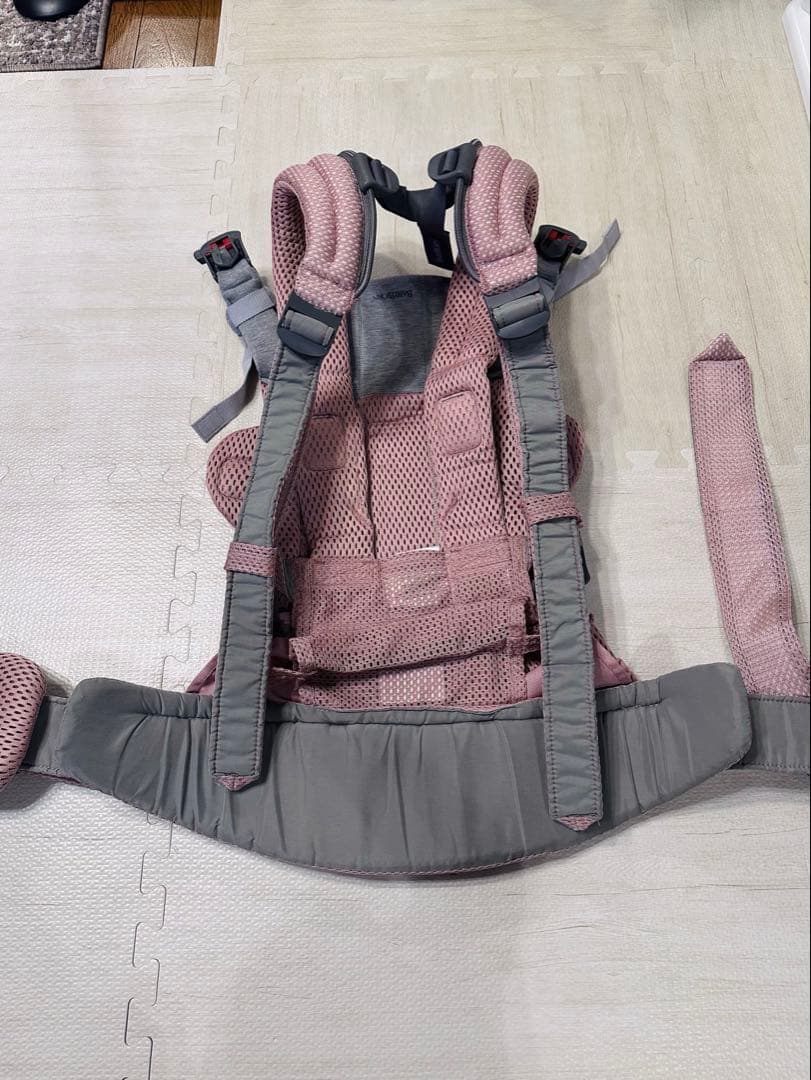 [フルーツポンチ]ベビービョルン　HARMONY ピンク