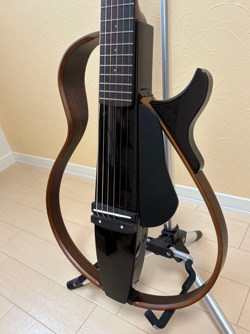 YAMAHA サイレントギターSLG200S カラー:トランスルーセントブラック