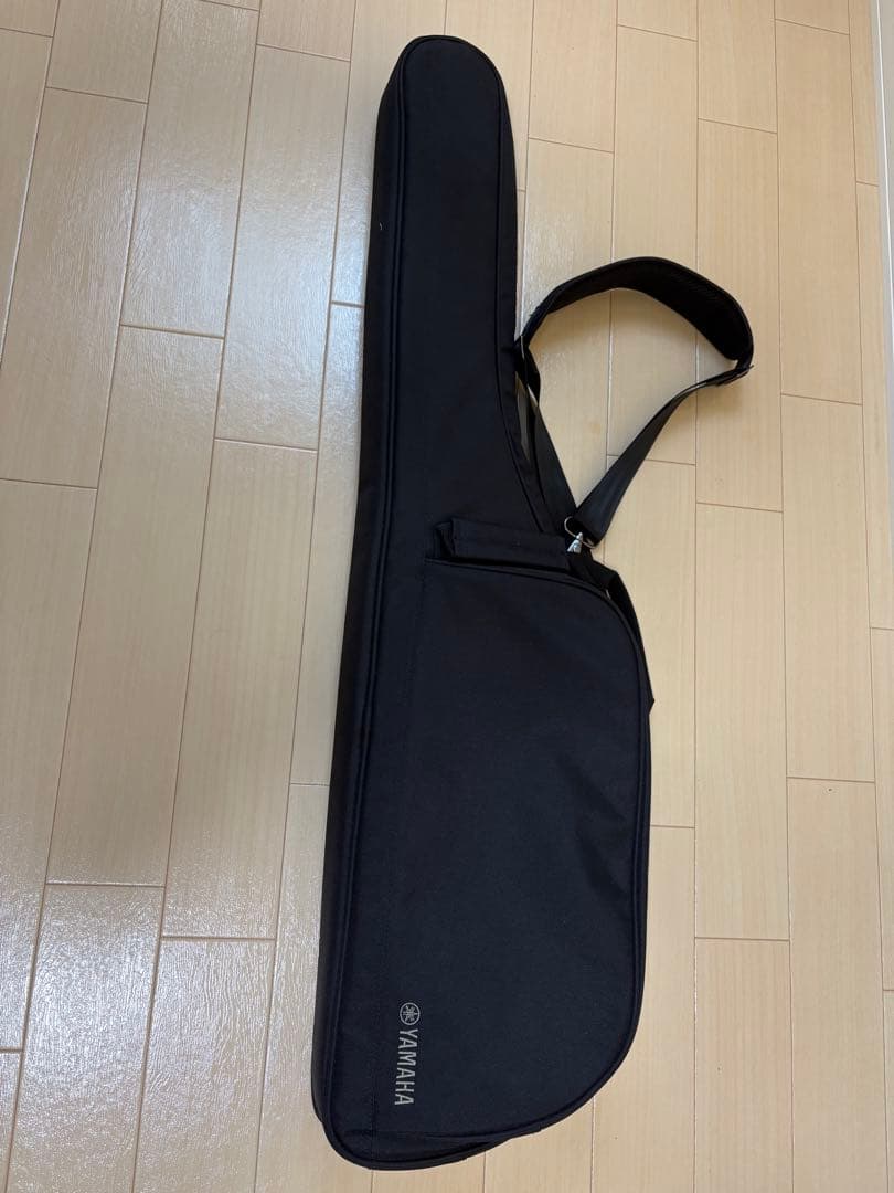 YAMAHA サイレントギターSLG200S カラー:トランスルーセントブラック