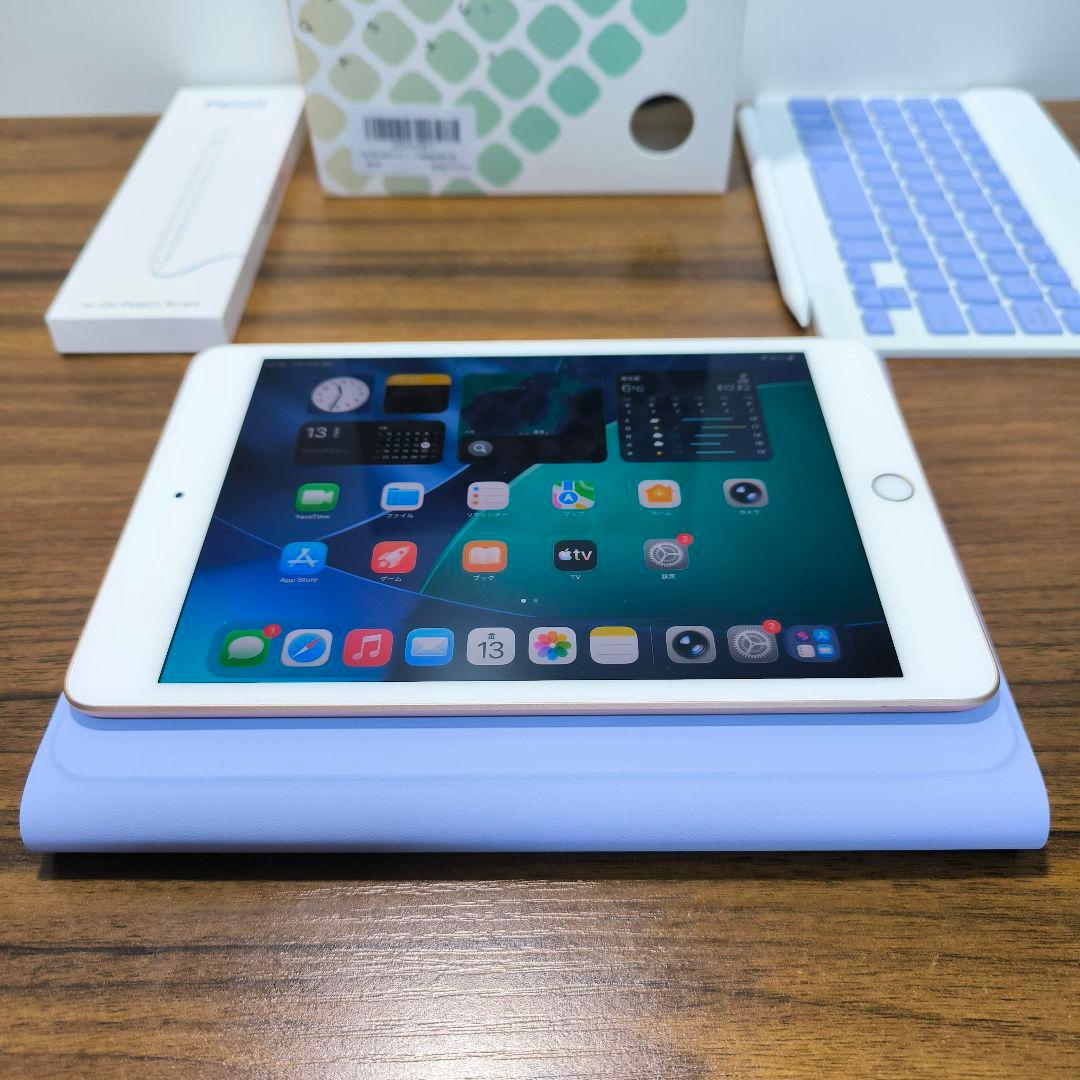 iPad Mini 5 Simフリー 256GB ケースとキーボード、タッチペン