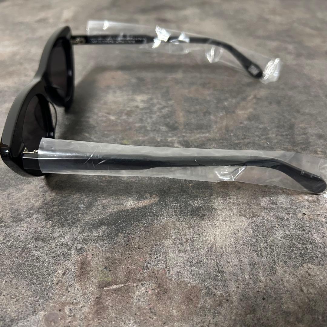 美品ChiMi チミ キャットアイ サングラス ブラック 006 BERRY 黒