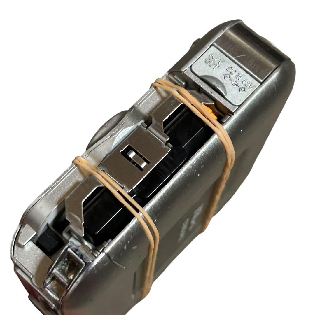 稼働品 人気のオールドコンデジ　Nikon COOLPIX SQ 希少な充電器付