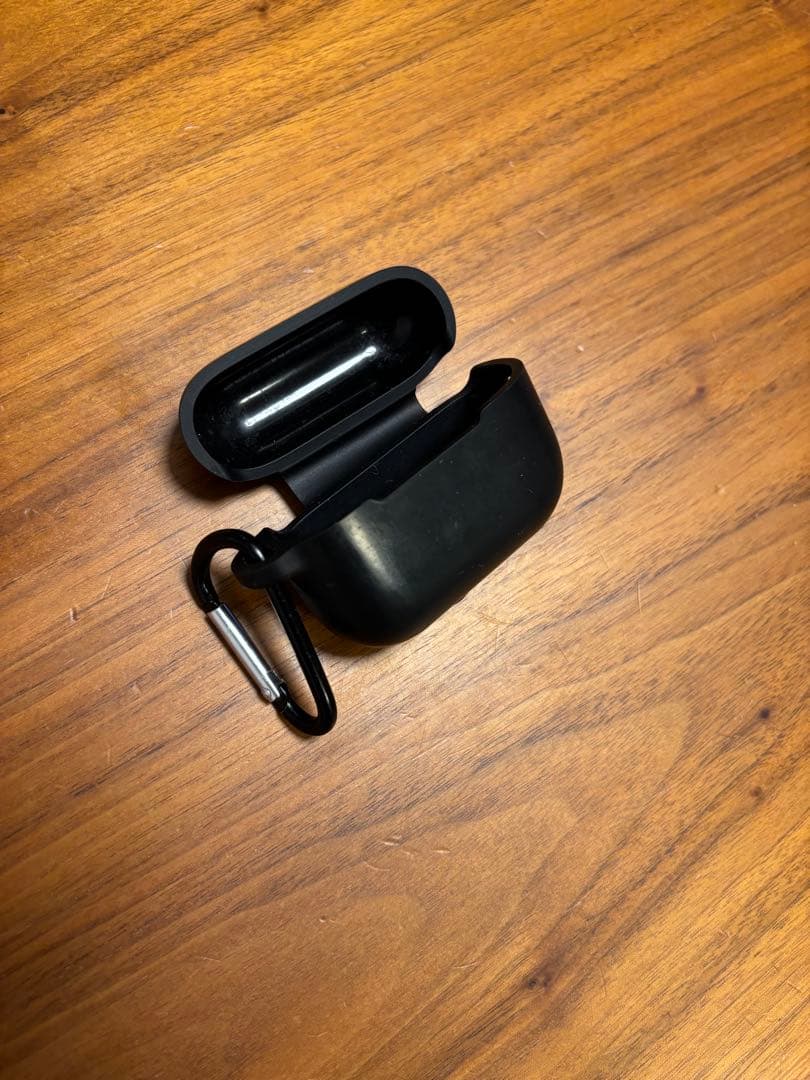 AirPods Pro 第二世代　USB-C シリコンケース付き