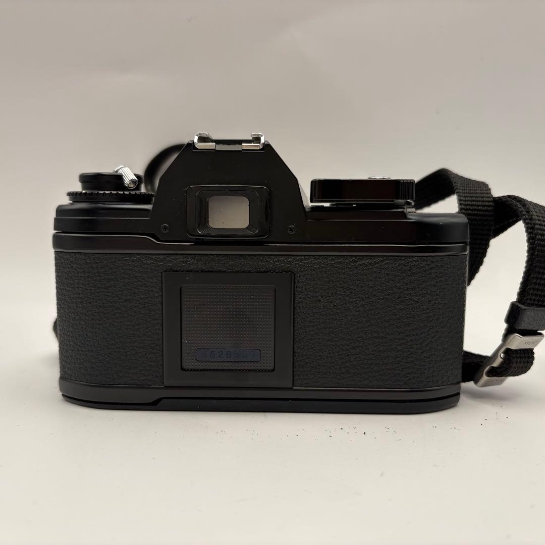 Nikon EM 一眼レフカメラ Nikkor 50mmレンズ