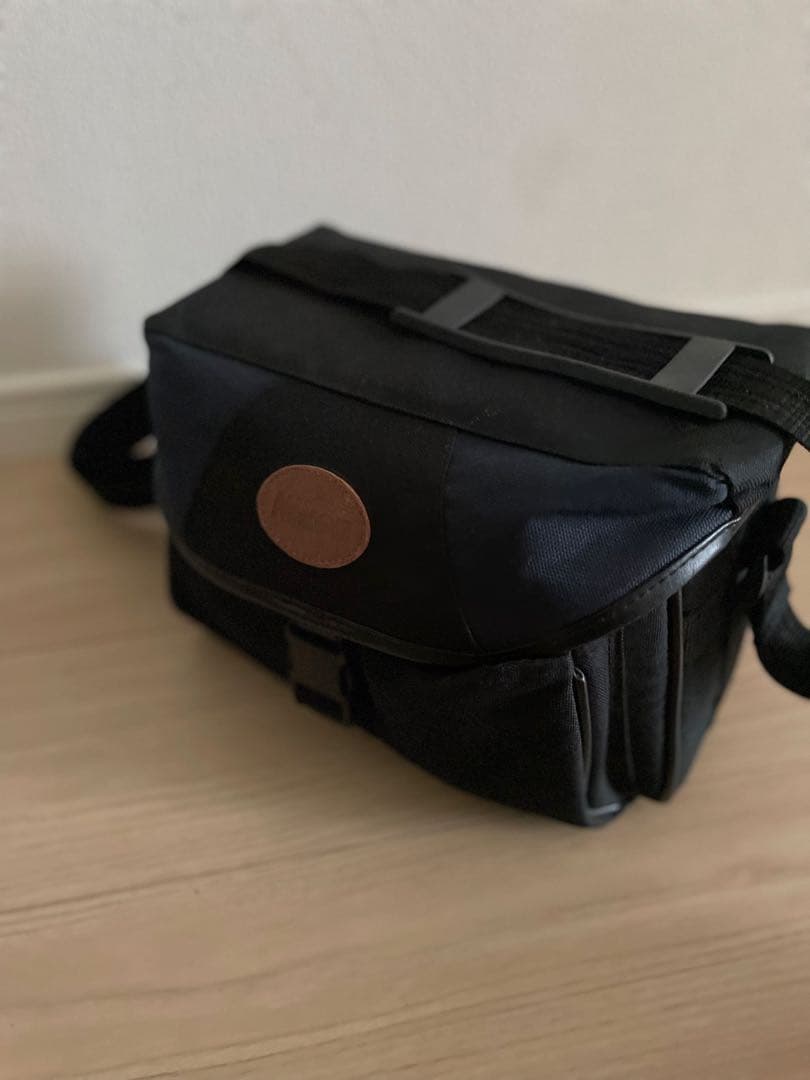 【美品】SONY ハンディカム　HDR-SR11 フルHD 10.2メガピクセル