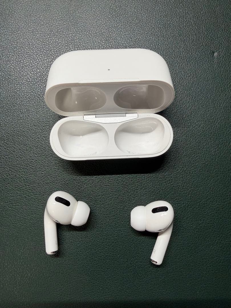 A*U様 AirPods Pro 初代　第一世代