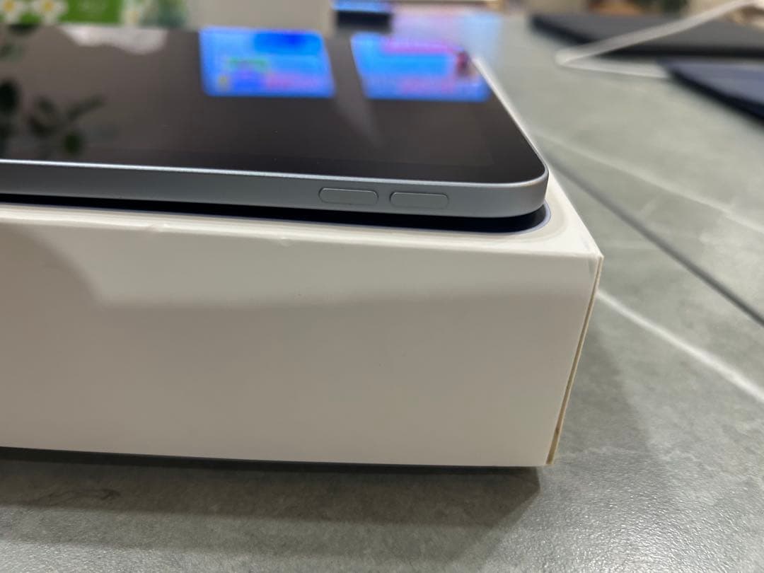 Apple iPad Air (第4世代) スカイブルー 本体