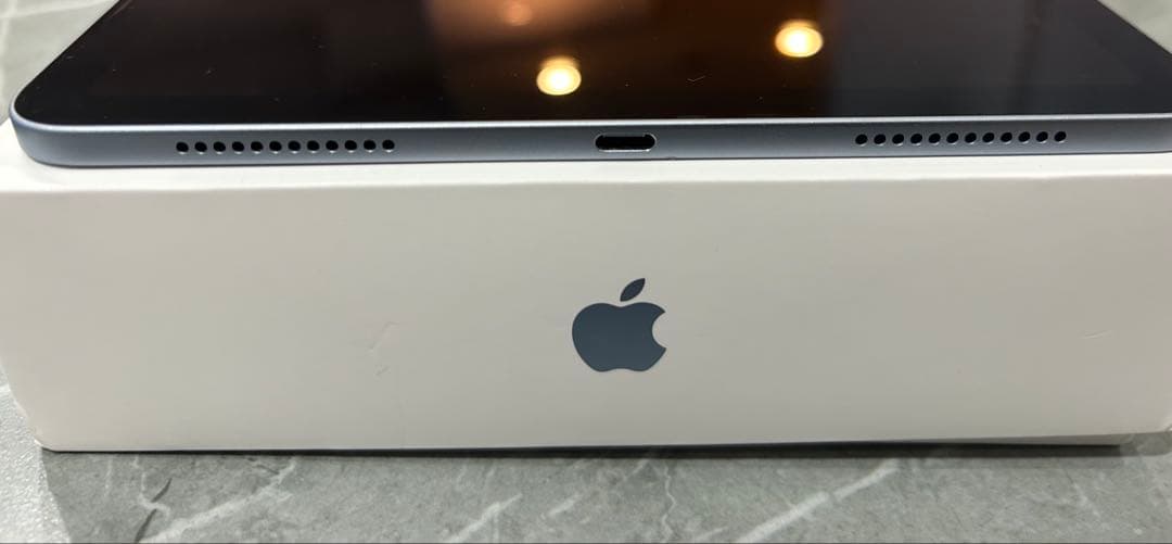 Apple iPad Air (第4世代) スカイブルー 本体